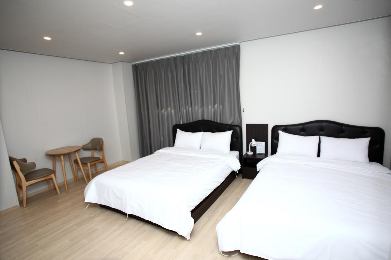 Hotel R Gangneung Ruang foto